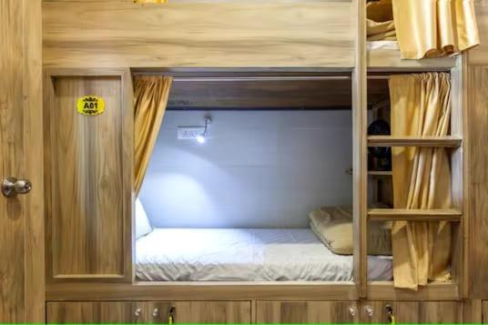 Abza Deluxe Dormitory Βομβάη Εξωτερικό φωτογραφία